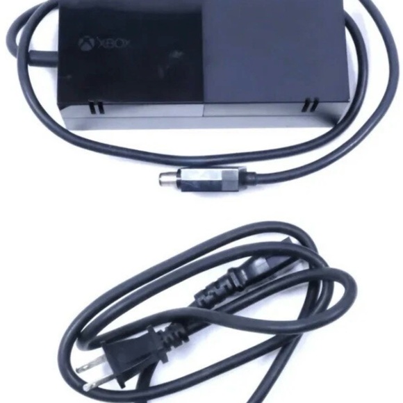 X-Box One 500 GB Console Black - MODEL 1540 - No Controller - Picture 5 of 5